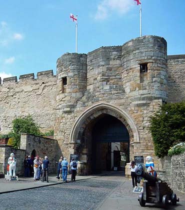 Lincoln Castle