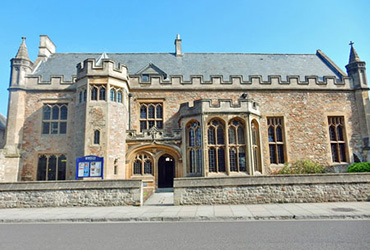 Wells Cathedral School